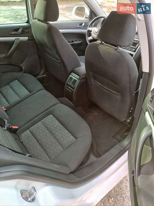 Универсал Skoda Octavia 2011 в Киеве фото 19 Универсал Skoda Octavia 2011 в Киеве