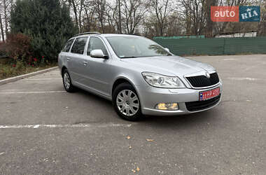 Універсал Skoda Octavia 2010 в Комсомольському