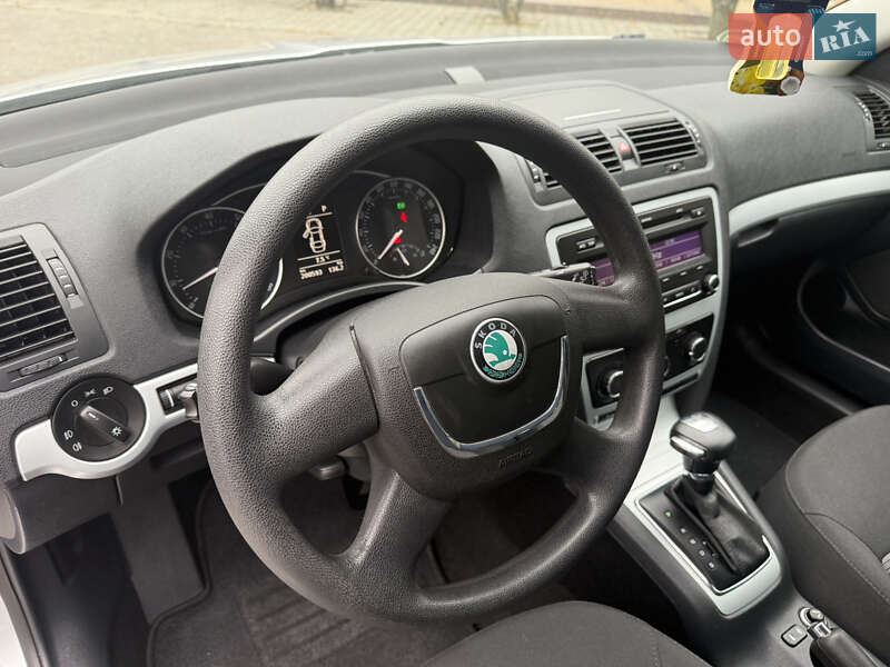 Универсал Skoda Octavia 2010 в Комсомольском фото 14 Универсал Skoda Octavia 2010 в Комсомольском