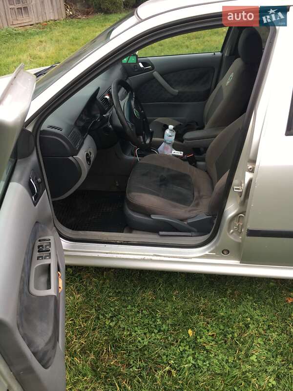 Универсал Skoda Octavia 1999 в Ужгороде