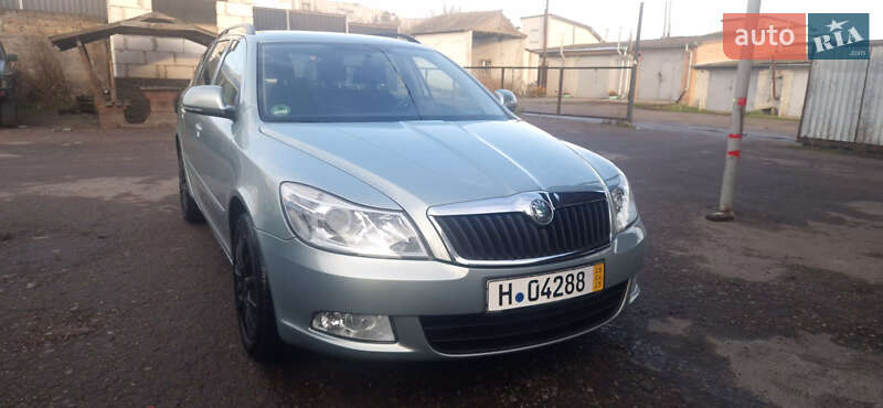 Універсал Skoda Octavia 2010 в Житомирі