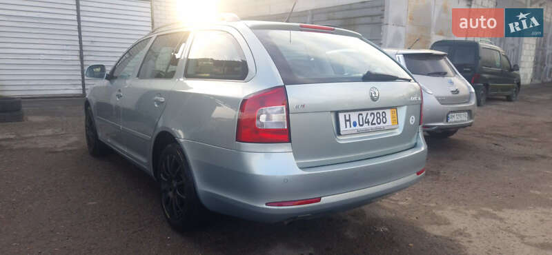 Універсал Skoda Octavia 2010 в Житомирі