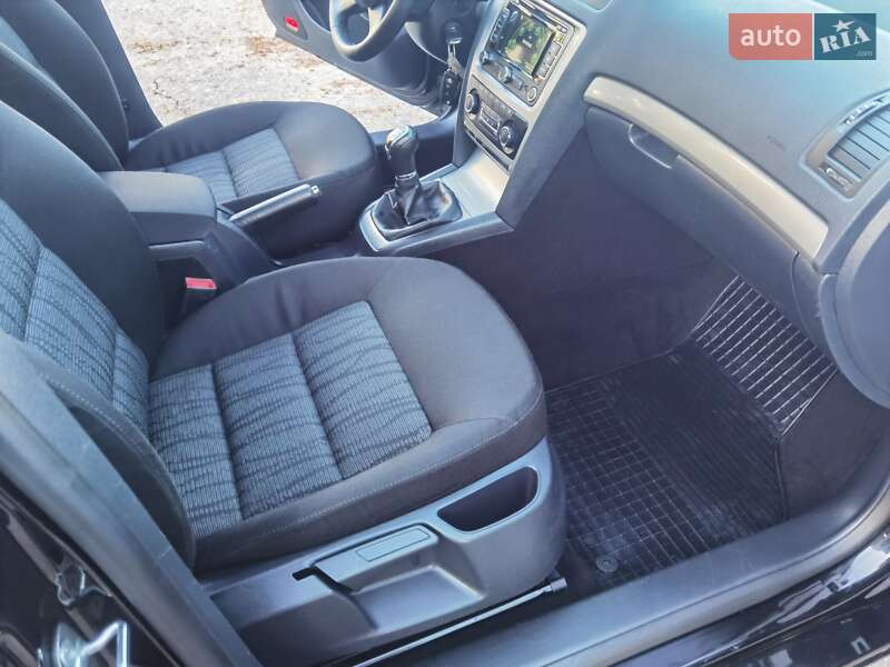 Универсал Skoda Octavia 2011 в Дубно фото 35 Универсал Skoda Octavia 2011 в Дубно