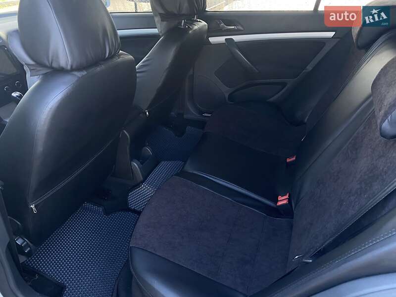 Лифтбек Skoda Octavia 2011 в Николаеве фото 19 Лифтбек Skoda Octavia 2011 в Николаеве