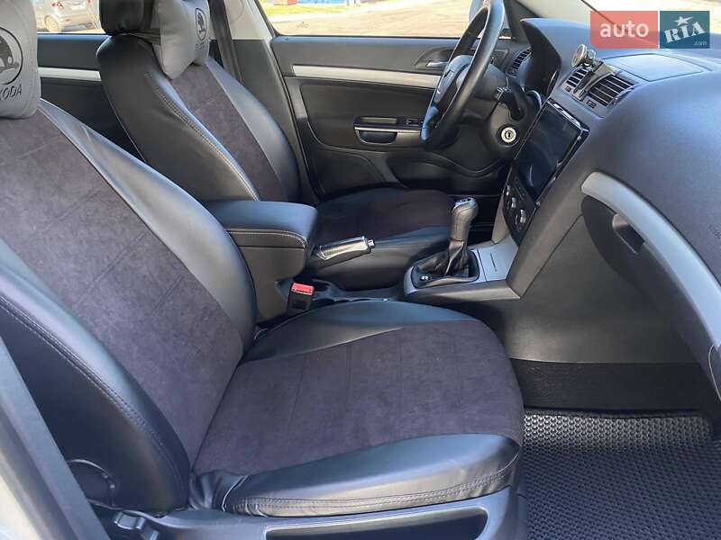 Лифтбек Skoda Octavia 2011 в Николаеве фото 22 Лифтбек Skoda Octavia 2011 в Николаеве