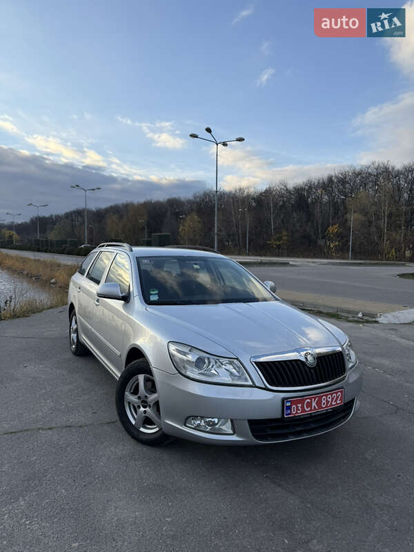 Универсал Skoda Octavia 2010 в Днепре