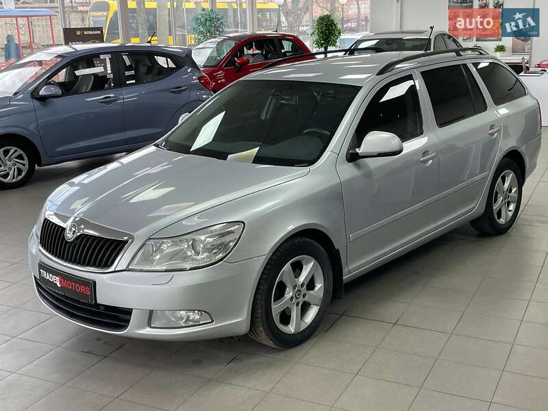 Универсал Skoda Octavia 2011 в Киеве фото 7 Универсал Skoda Octavia 2011 в Киеве
