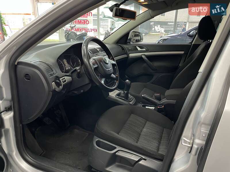 Универсал Skoda Octavia 2011 в Киеве фото 17 Универсал Skoda Octavia 2011 в Киеве