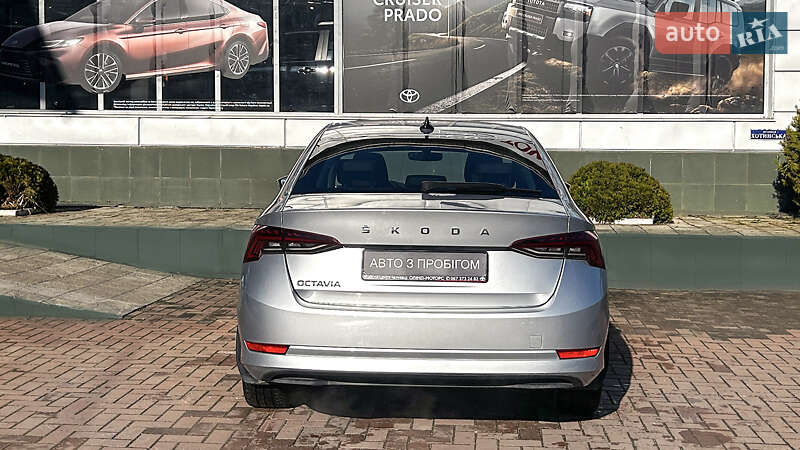 Ліфтбек Skoda Octavia 2020 в Чернівцях