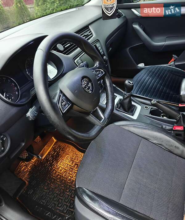 Универсал Skoda Octavia 2014 в Ужгороде фото 17 Универсал Skoda Octavia 2014 в Ужгороде