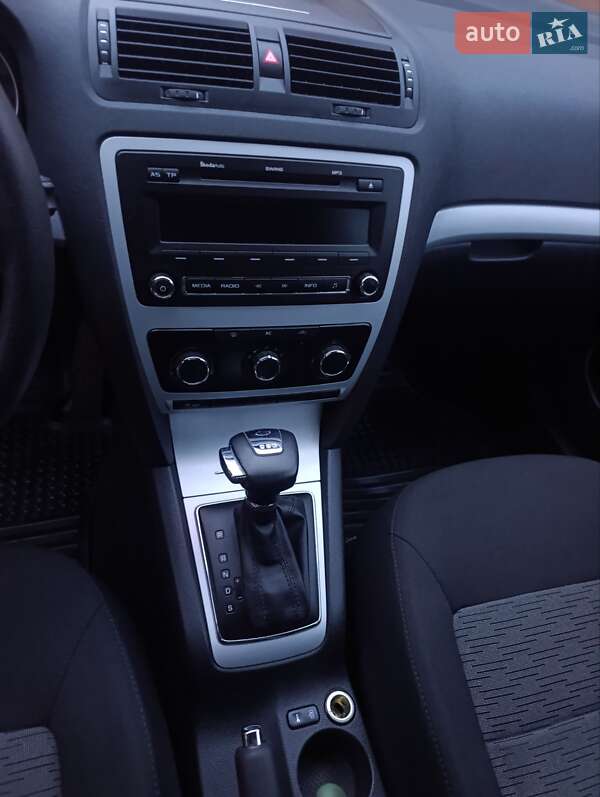 Лифтбек Skoda Octavia 2010 в Луцке фото 47 Лифтбек Skoda Octavia 2010 в Луцке