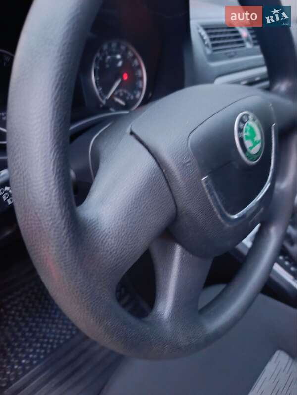 Лифтбек Skoda Octavia 2010 в Луцке фото 8 Лифтбек Skoda Octavia 2010 в Луцке