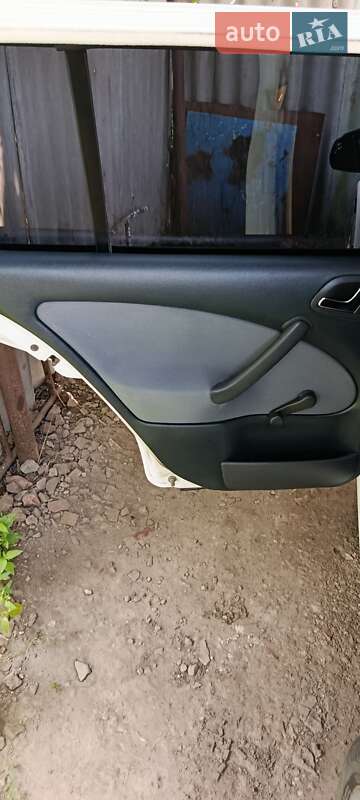 Универсал Skoda Octavia 2010 в Ахтырке фото 8 Универсал Skoda Octavia 2010 в Ахтырке