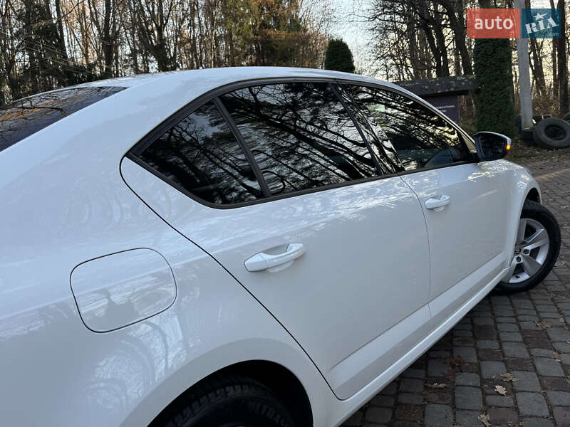 Ліфтбек Skoda Octavia 2016 в Дрогобичі