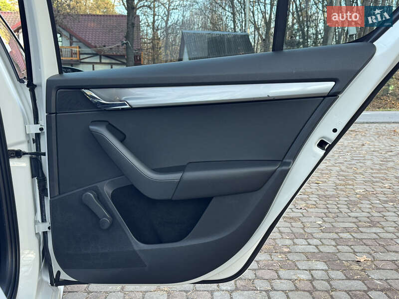 Ліфтбек Skoda Octavia 2016 в Дрогобичі