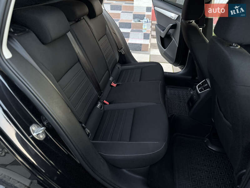 Универсал Skoda Octavia 2017 в Хмельницком