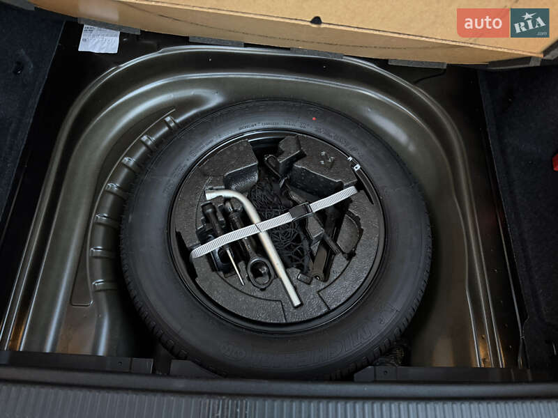 Универсал Skoda Octavia 2017 в Хмельницком