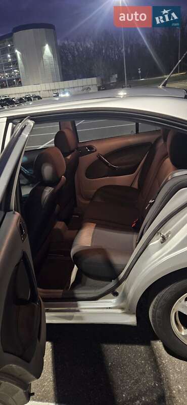 Лифтбек Skoda Octavia 1999 в Киеве