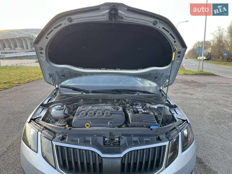 Лифтбек Skoda Octavia 2017 в Львове фото 20 Лифтбек Skoda Octavia 2017 в Львове