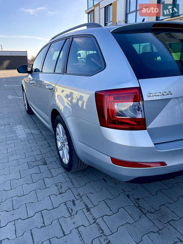 Универсал Skoda Octavia 2013 в Луцке фото 9 Универсал Skoda Octavia 2013 в Луцке