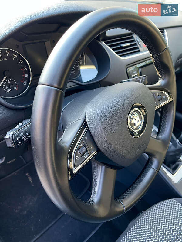 Универсал Skoda Octavia 2013 в Луцке фото 23 Универсал Skoda Octavia 2013 в Луцке
