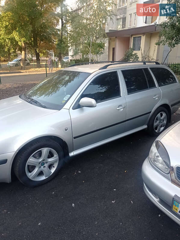 Универсал Skoda Octavia 2004 в Киеве