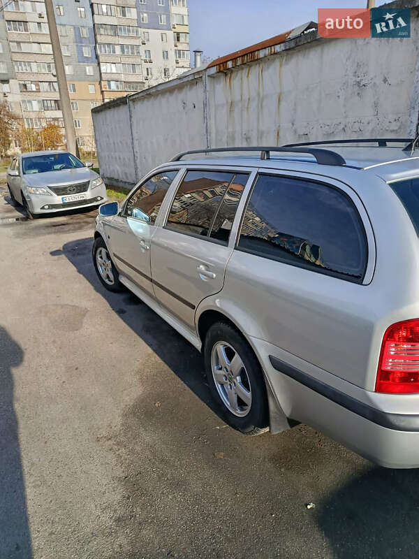 Универсал Skoda Octavia 2004 в Киеве