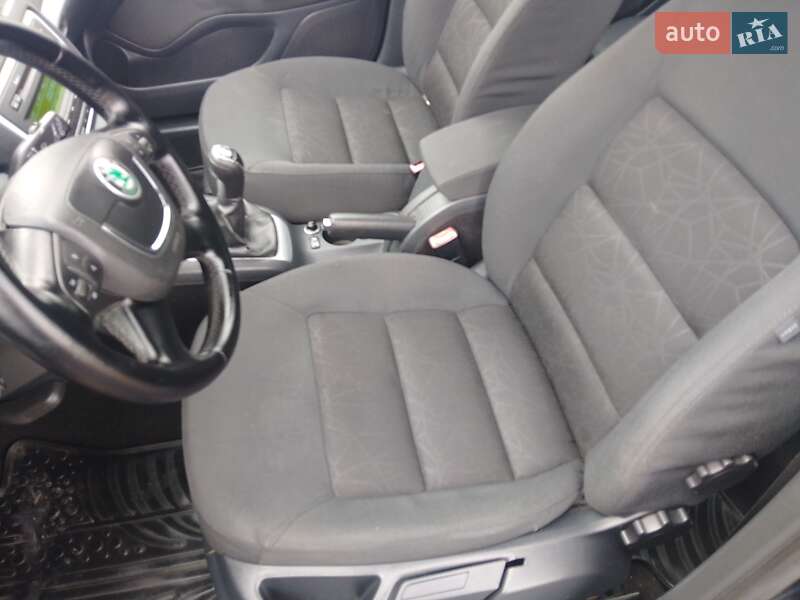 Лифтбек Skoda Octavia 2011 в Ровно фото 18 Лифтбек Skoda Octavia 2011 в Ровно