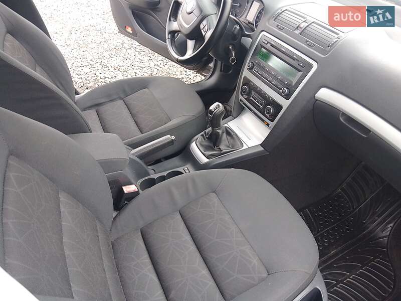 Лифтбек Skoda Octavia 2011 в Ровно фото 21 Лифтбек Skoda Octavia 2011 в Ровно