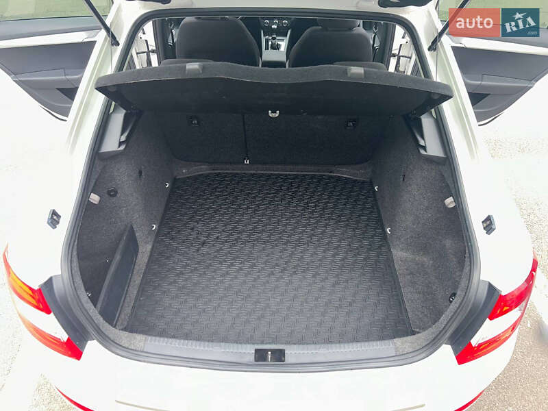 Лифтбек Skoda Octavia 2013 в Киеве фото 4 Лифтбек Skoda Octavia 2013 в Киеве