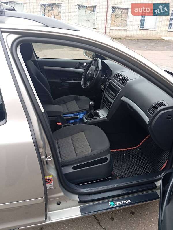 Универсал Skoda Octavia 2011 в Николаеве фото 4 Универсал Skoda Octavia 2011 в Николаеве