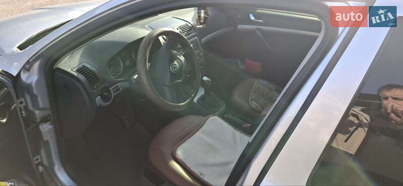 Лифтбек Skoda Octavia 2012 в Умани фото 12 Лифтбек Skoda Octavia 2012 в Умани