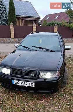 Универсал Skoda Octavia 2002 в Сарнах