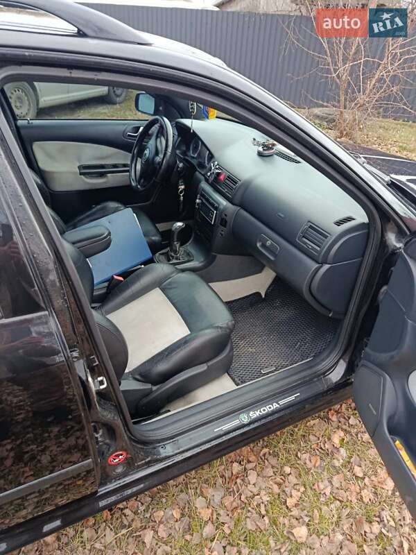 Универсал Skoda Octavia 2002 в Сарнах