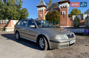 Универсал Skoda Octavia 2004 в Погребище