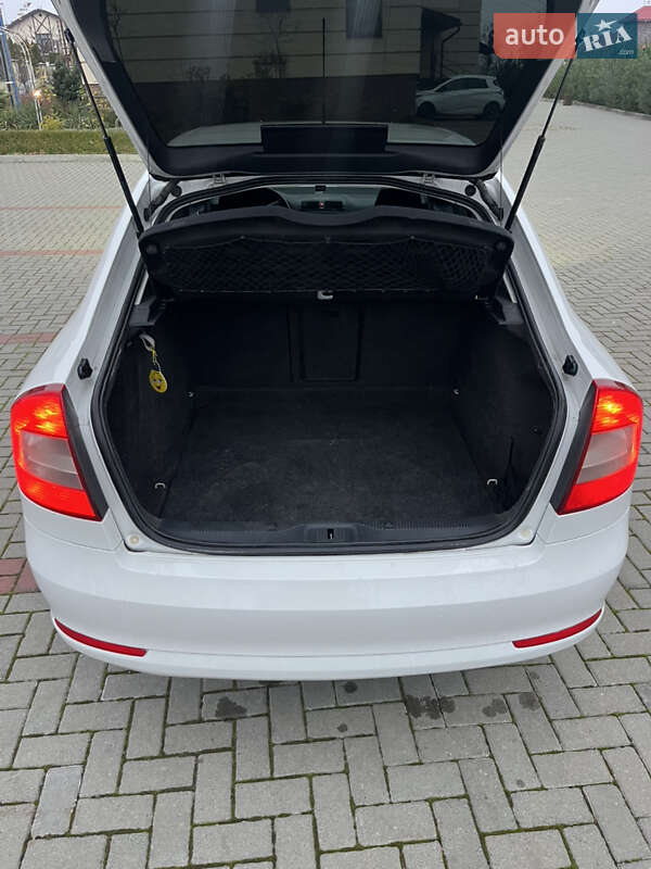 Лифтбек Skoda Octavia 2010 в Золочеве