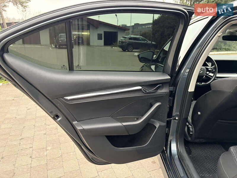 Лифтбек Skoda Octavia 2021 в Львове фото 16 Лифтбек Skoda Octavia 2021 в Львове