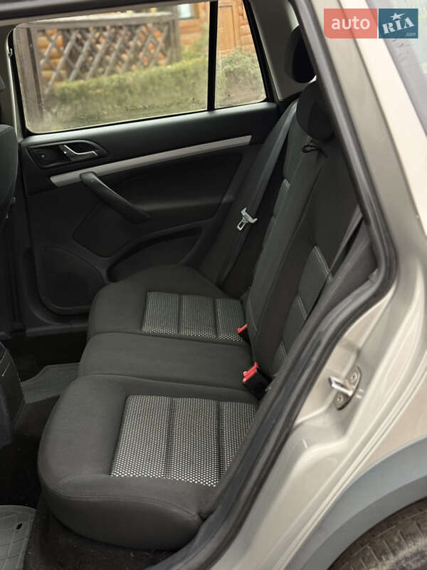 Универсал Skoda Octavia 2010 в Луцке фото 6 Универсал Skoda Octavia 2010 в Луцке