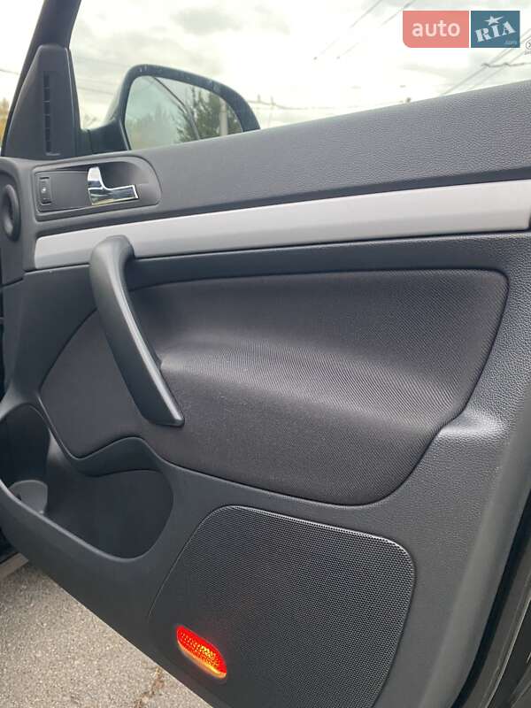 Универсал Skoda Octavia 2010 в Полтаве