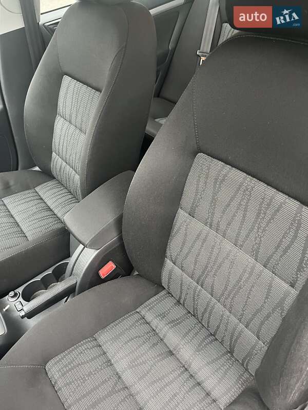 Универсал Skoda Octavia 2011 в Виннице