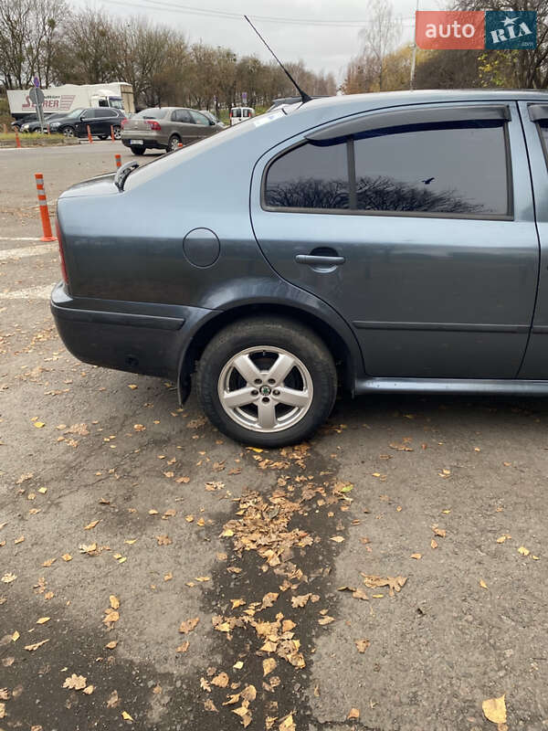 Лифтбек Skoda Octavia 2004 в Ровно фото 4 Лифтбек Skoda Octavia 2004 в Ровно