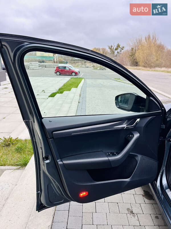 Универсал Skoda Octavia 2019 в Луцке