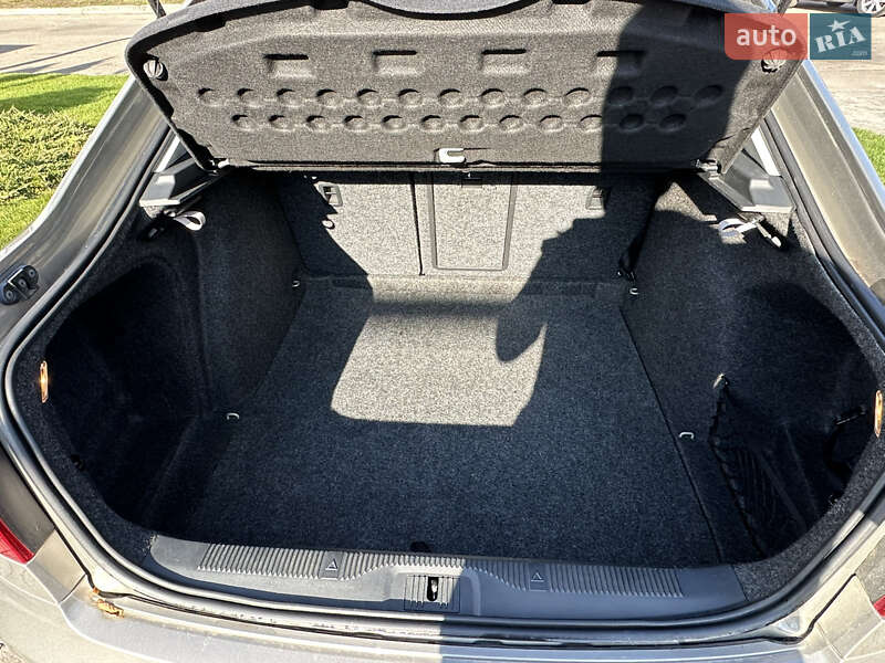 Лифтбек Skoda Octavia 2012 в Запорожье