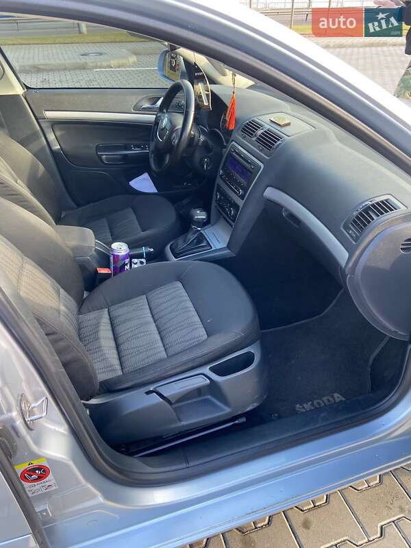 Лифтбек Skoda Octavia 2011 в Киеве