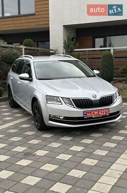 Универсал Skoda Octavia 2017 в Стрые