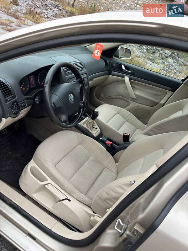 Ліфтбек Skoda Octavia 2006 в Києві