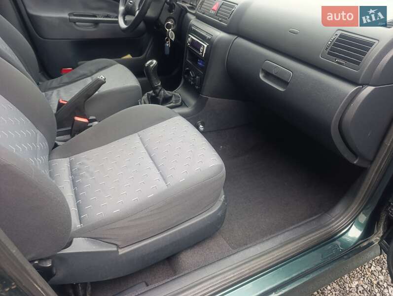 Ліфтбек Skoda Octavia 2006 в Рівному