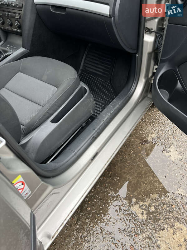 Лифтбек Skoda Octavia 2007 в Львове