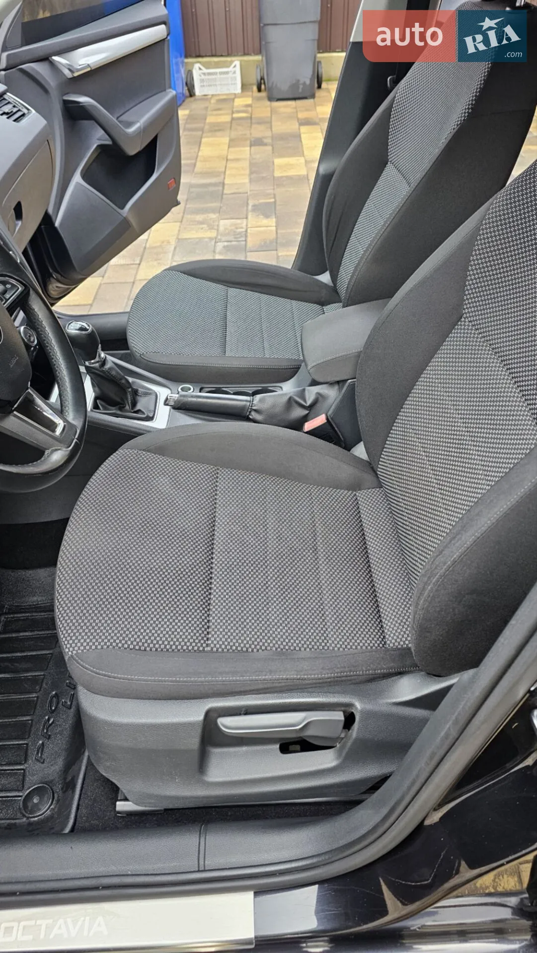 2015 Skoda Octavia - мініатюра 25
