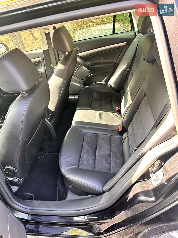 Универсал Skoda Octavia 2010 в Киеве фото 7 Универсал Skoda Octavia 2010 в Киеве